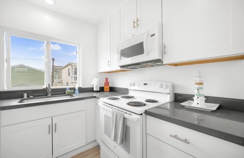 San Diego House | Beach Villa w/Views, Patio Firepit, AC, Parking - Steps to Beach