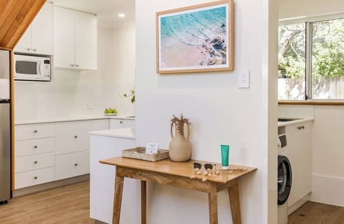 City Of Busselton Villa | BEACH VILLA | walk on the Beach, watch the Sunset | Margaret River Properties