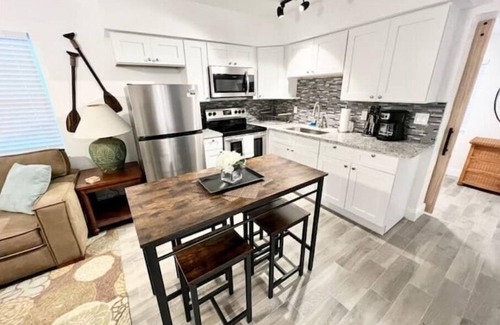 Clearwater Apartment | Beach Within Reach Apt 3