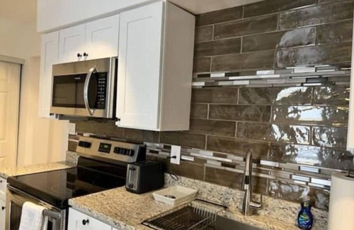 Clearwater Apartment | Beach Within Reach Apt 2