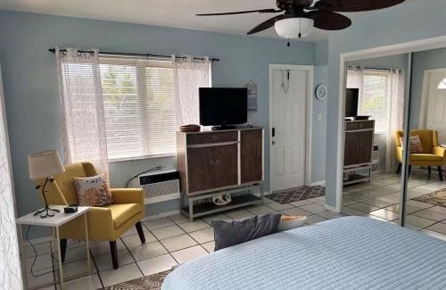 Deerfield Beach House | BEACH Zen Oasis-walk 2 beaches