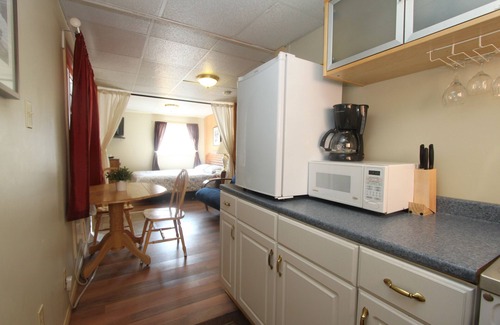 Wasaga Beach Cottage | Beach1*com - Riverfront cottage #2