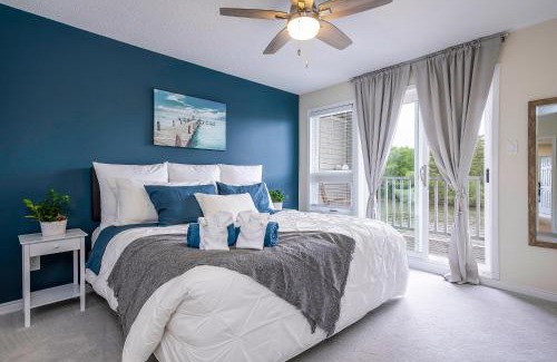 Wasaga Beach House | Beach1 River to Bay Getaway