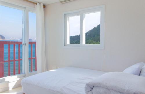 Geoje House | Beachblue Pension Geoje
