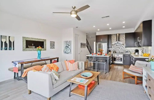 Imperial Beach Condo | BeachBreak #6 Spacious+Luxurious Beachfront Suitenn