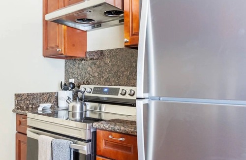 Imperial Beach Apartment | Beachbreak Deluxe Getaway Designer Suite