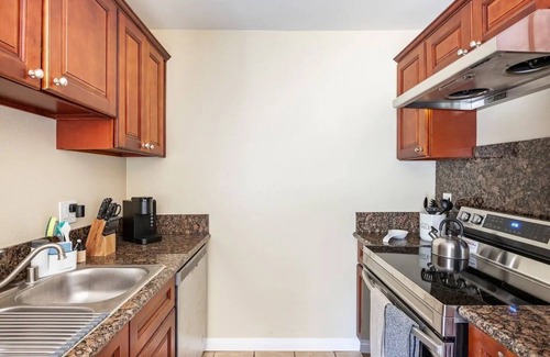 Imperial Beach Apartment | Beachbreak Deluxe Getaway Designer Suite