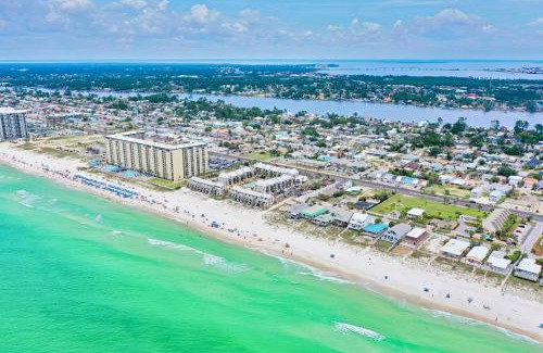 Biltmore Beach House | Beachcomber - Beachfront With Pool And Hot Tub - On The Beach!