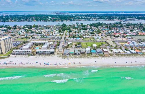 Biltmore Beach House | Beachcomber - Beachfront With Pool And Hot Tub - On The Beach!