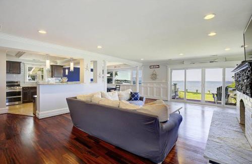Stevensville House | Beachcomber
