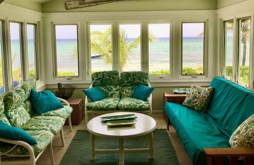 Little Cayman House | Beachcombers Paradise--Awesome Sea Views!-Beachfront Getaway!