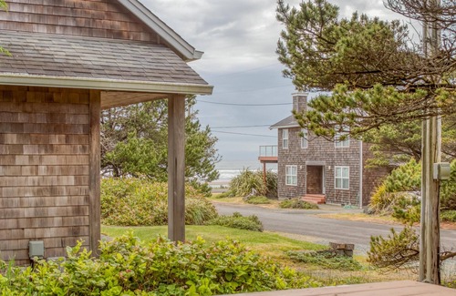 Manzanita House | Beachcombers Paradise (MCA 663)