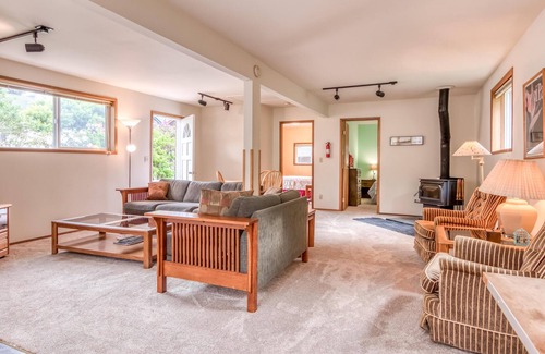 Manzanita House | Beachcombers Paradise (MCA 663)