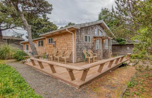 Manzanita House | Beachcombers Paradise MCA 663 - Meredith Lodging