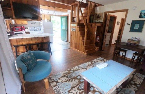 Mid-Coast and Islands Cottage | Beaches, Boating, Cool Ocean Breezes, Trails & Incredible Views! Max 2 people.