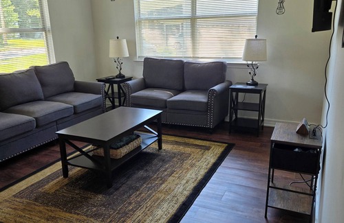 Northwest Pensacola House | Beaches, Golf, shopping, kid and pet friendly!