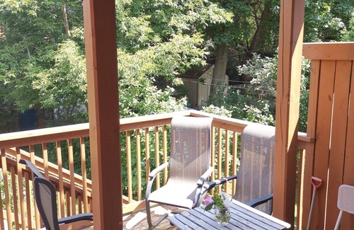 The Beaches House | Beaches House with 3 Bdrm & 3 Bath Sleep 8/parking