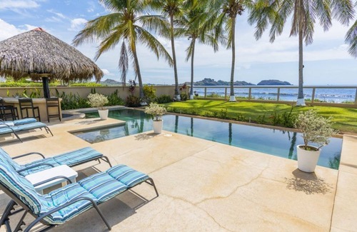 Potrero Apartment | Beachfront Villa Elysian Sol Suite Sleeps 3