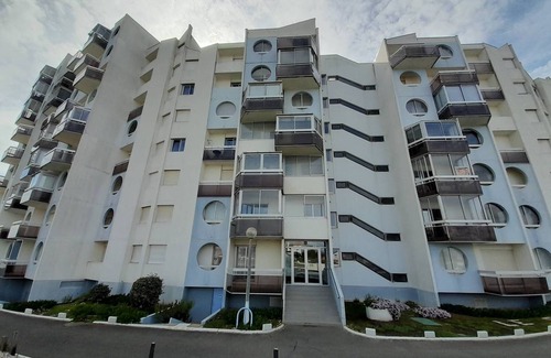 Saint-Gilles-Croix-de-Vie Apartment | Beachfront Apartment with Stunning Views & Private Parking