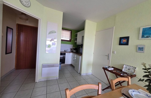 Saint-Brevin-les-Pins Apartment | Beachfront 1-Bedroom Apartment with Balcony in Saint-Brevin-les-Pins