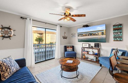 Gulf Shores House | Beachfront - 2 Bedrooms - Big Screen TV