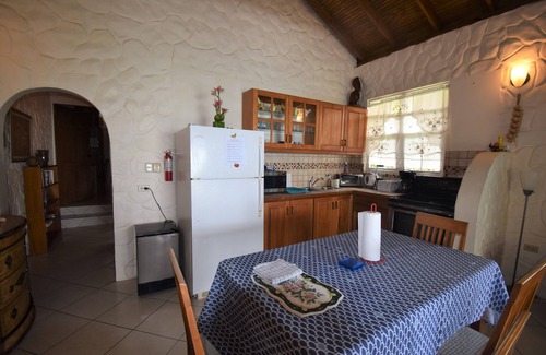 Black Rock Apartment | Beachfront 2BR Family Apartment Courland Bay, Saltwater Pool & Panoramic Viewsn