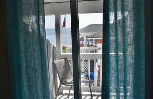 Salisbury Cottage | Beachfront 3 family home, best on the beach! Any a full week in summer add 250