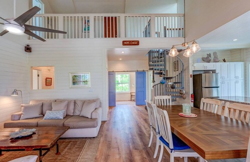 Hope Town House | Beachfront 4 bed 3 bath luxury home with dock access, Hope Town settlement area