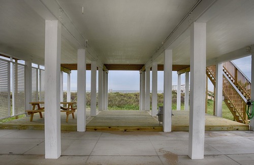 Freeport House | Beachfront! 4bdr(3 kings)/3 bath/sleeps 17
