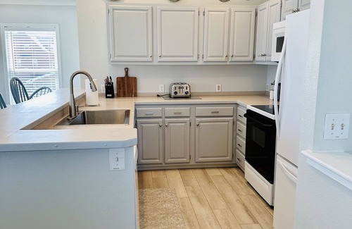 Rodanthe House | Beachfront 5-bedroom vacation home steps to the beach with hot tub!