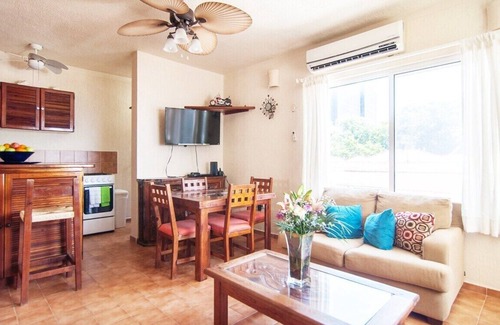Centro Apartment | Beachfront, 5th Ave, Ocean View and Beach Gear