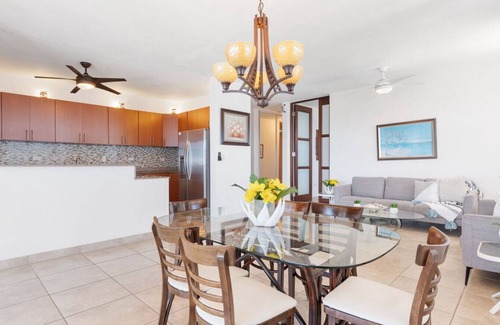 Guayabo Condo | Beachfront 7th floor unit with amazing views