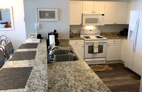 Panama City Beach Condo | Beachfront 9th Floor Luxury Condo! (Seasonal Beach Chair Service Included!)