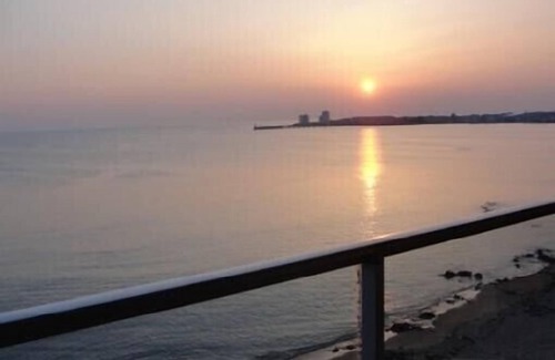 Les Sables d'Olonne Apartment | Beachfront apartment overlooking the bay of Sables d'Olonne