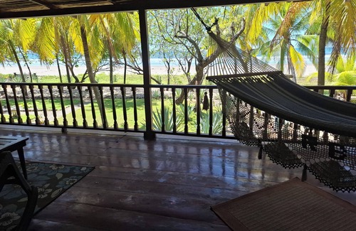 Mechapa House | Beachfront Adventure + Comfort!