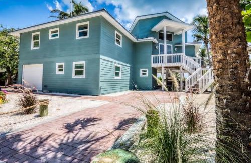 North Captiva House | BEACHFRONT-Amazing Fishing,Shelling,Sunrise views!