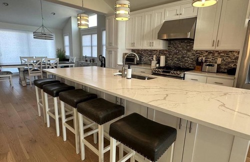 Dennisville Condo | Beachfront AND Bay Views from this 5 Bedroom Sea Isle City Home