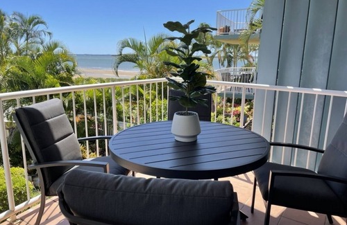 Urangan Apartment | Beachfront and pool views from the balcony 5 min walk to the beach.