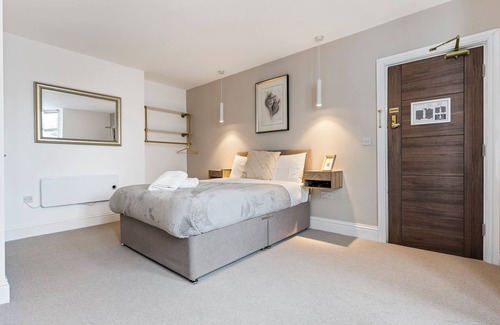 Redcar Hotel | Beachfront Aparthotel, Deluxe Apartment with free parking #3