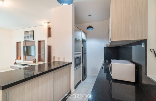 Santinho Apartment | Beachfront Apartment w/View Beach Santinho Asr204