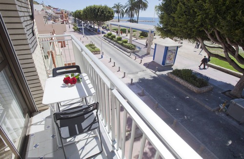 El Palo Apartment | Beachfront Apartment