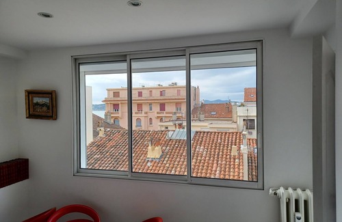 Le Mourillon Apartment | Beachfront apartment.