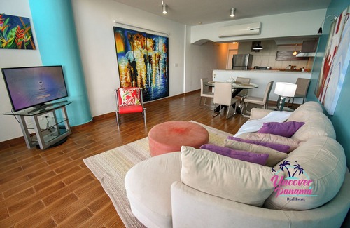 Playa Blanca Apartment | Beachfront Apartment in Farallón