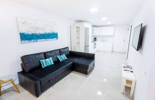 Patalavaca House | Beachfront Apartment in Mogán with Ocean Views