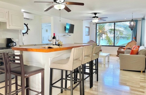 Puerto Juarez Condo | Beachfront Apartment | Ocean Views + Pool Access