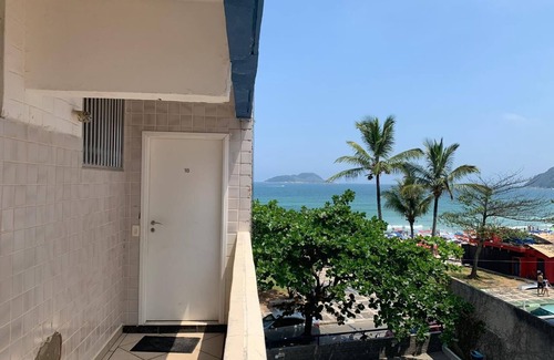 Tombo Apartment | Beachfront Apartment - On the best beach in Guarujá