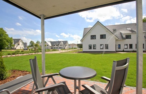 Gohren Apartment | Beachfront apartment with terrace, use of swimming pool and sauna - Rex Rugia apartment 10-3