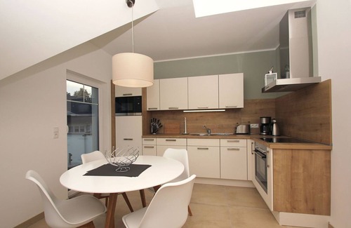 Gohren Apartment | Beachfront apartment with balcony, use of swimming pool and sauna - Rex Rugia apartment 13-8 -