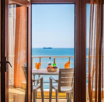 Durres Apartment | Beachfront Apartments Durres