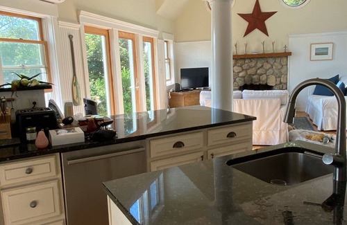 Aquinnah House | Beachfront Aquinnah home. Beautiful views!
